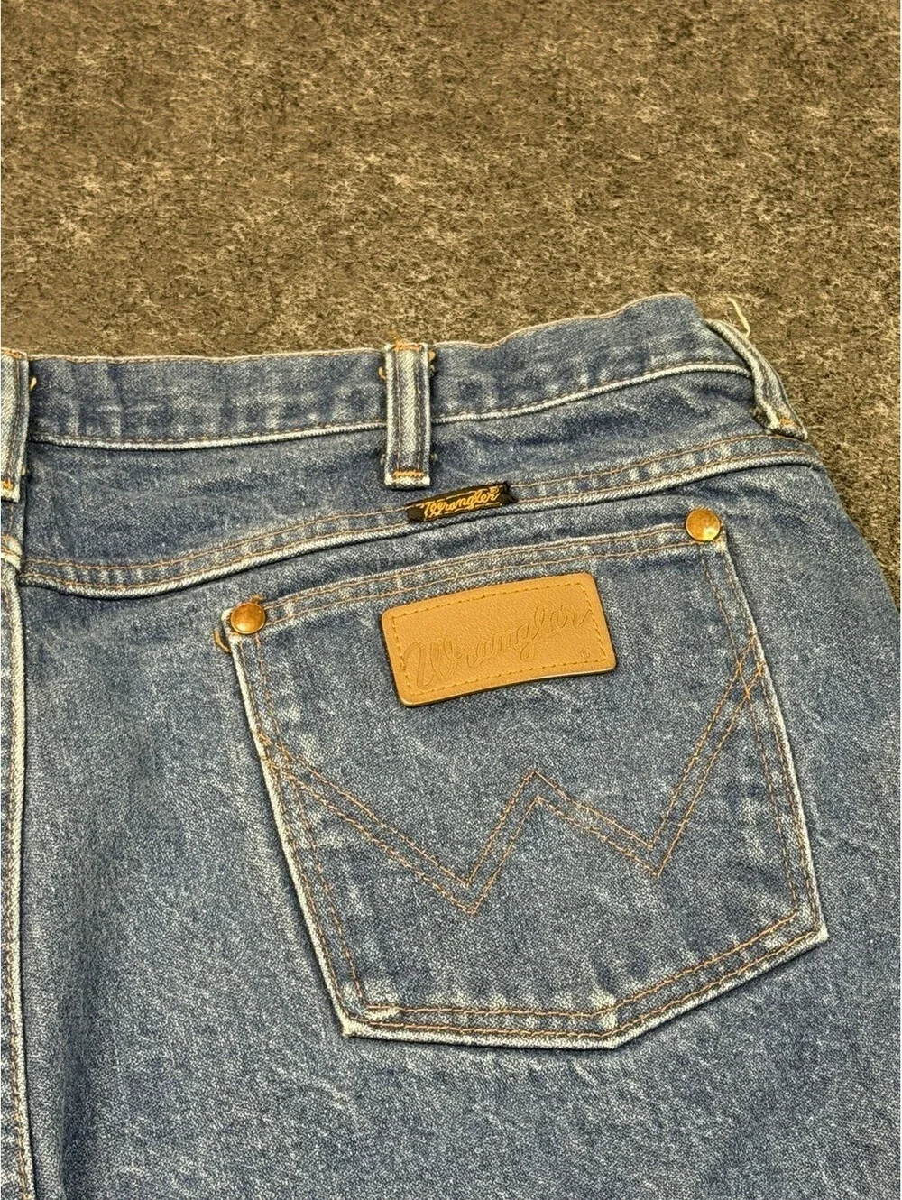 Wrangler Mens 38x31 Blue Regular Fit Straight Leg Jeans Vintage USA Made
